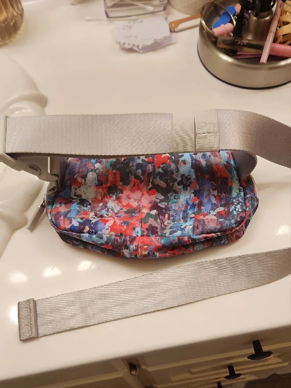 lululemon athletica Multicolor Floral Print Belt Bag - Colorful